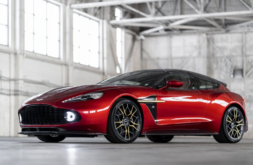 2019 Aston Martin Zagato Shooting Brake